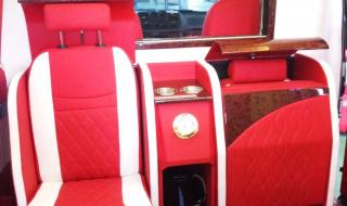 奔驰唯雅诺内饰改装 奔驰唯雅诺内饰改装